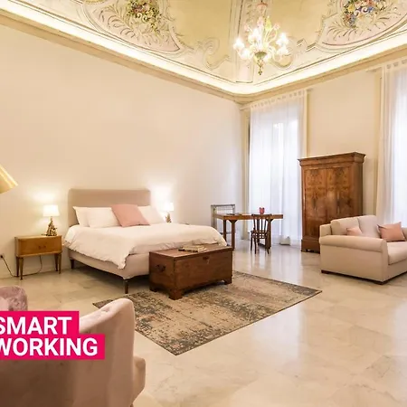 Casa Degli Affreschi A Palazzo Lungarini * Palermo