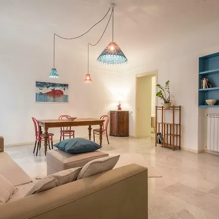 Apartment Casa Degli Affreschi A Palazzo Lungarini Palermo
